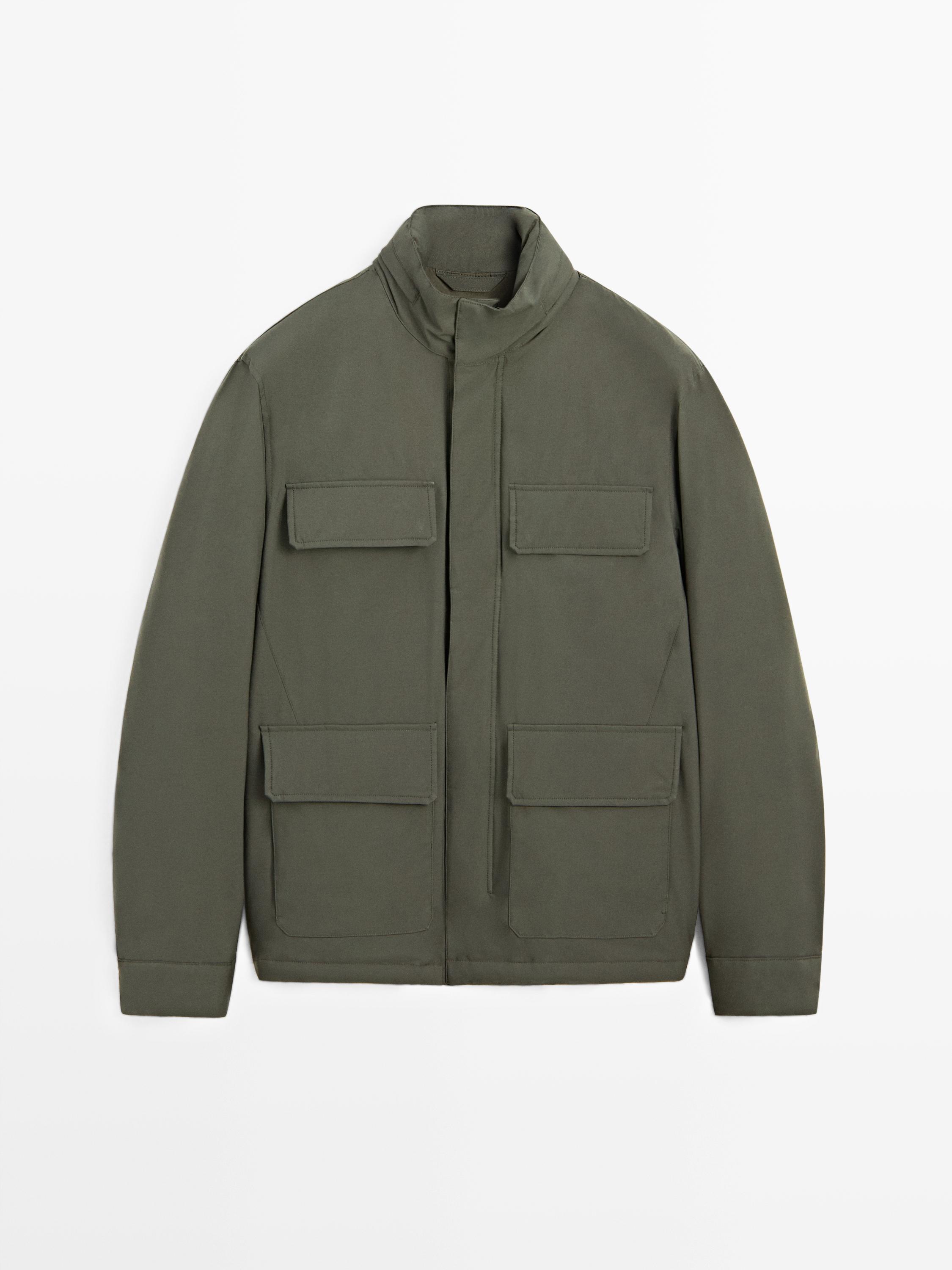 Water-repellent puffer jacket with pockets